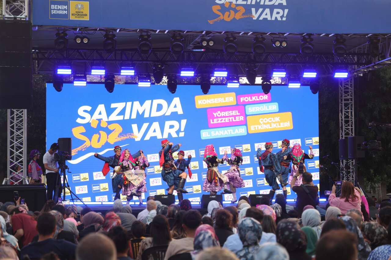 Konya Kültür Günleri'nde renkli görüntüler! Başkan Altay vatandaşlarla buluştu 11